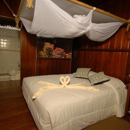 Sandoval Lake Lodge Puerto Maldonado Buitenkant foto