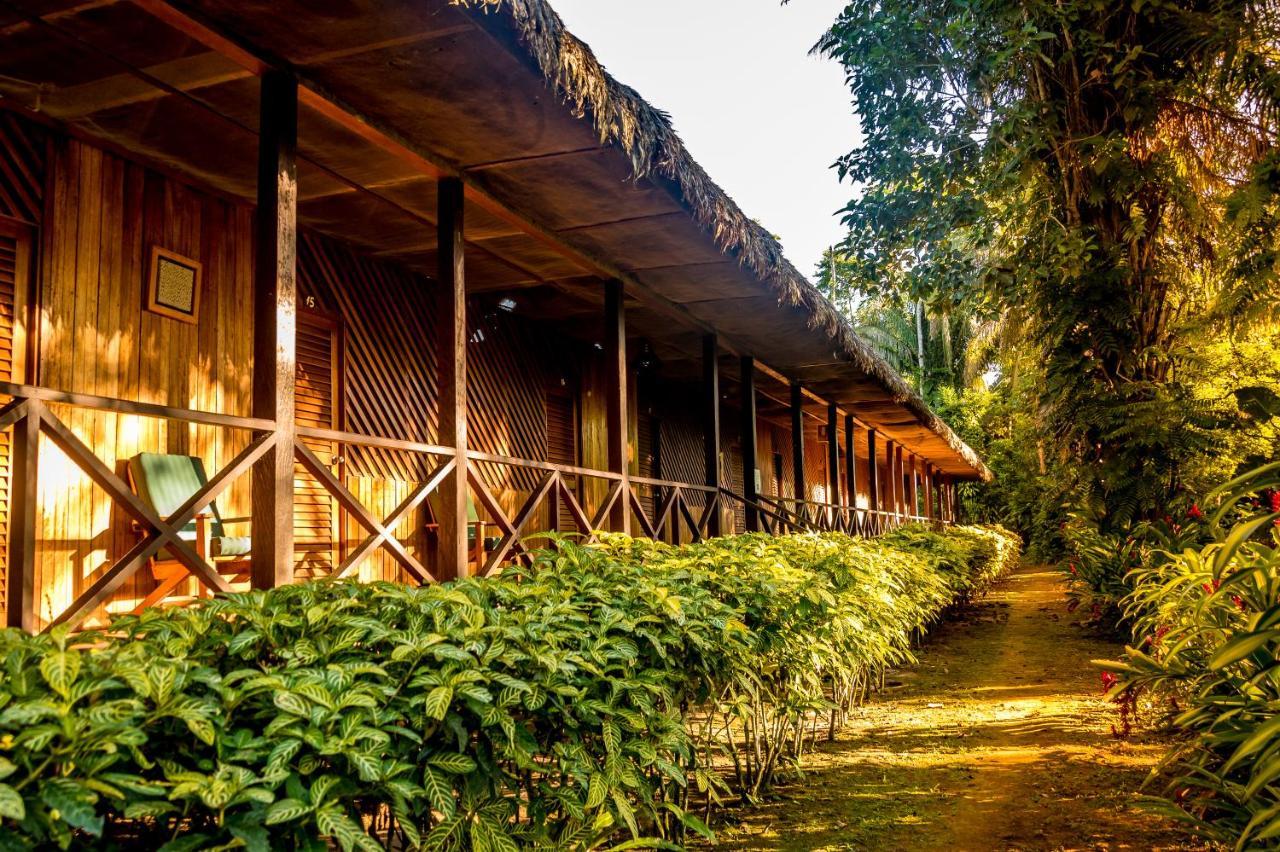 Sandoval Lake Lodge Puerto Maldonado Buitenkant foto